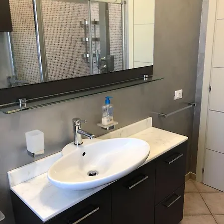Holiday home Sunflower Carrara