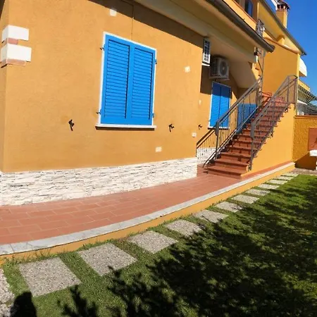 Sunflower Holiday home