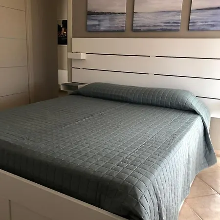 Holiday home Sunflower Carrara