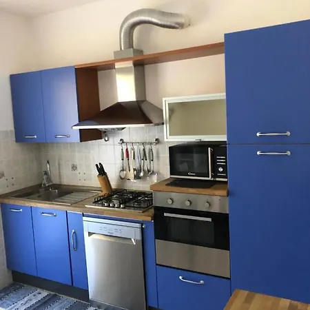 Holiday home Sunflower Carrara
